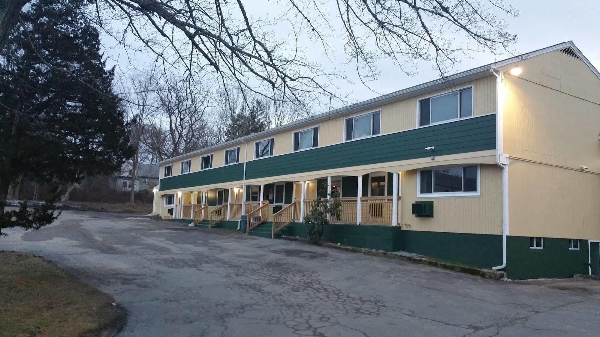 Dartmouth Motor Inn Buitenkant foto