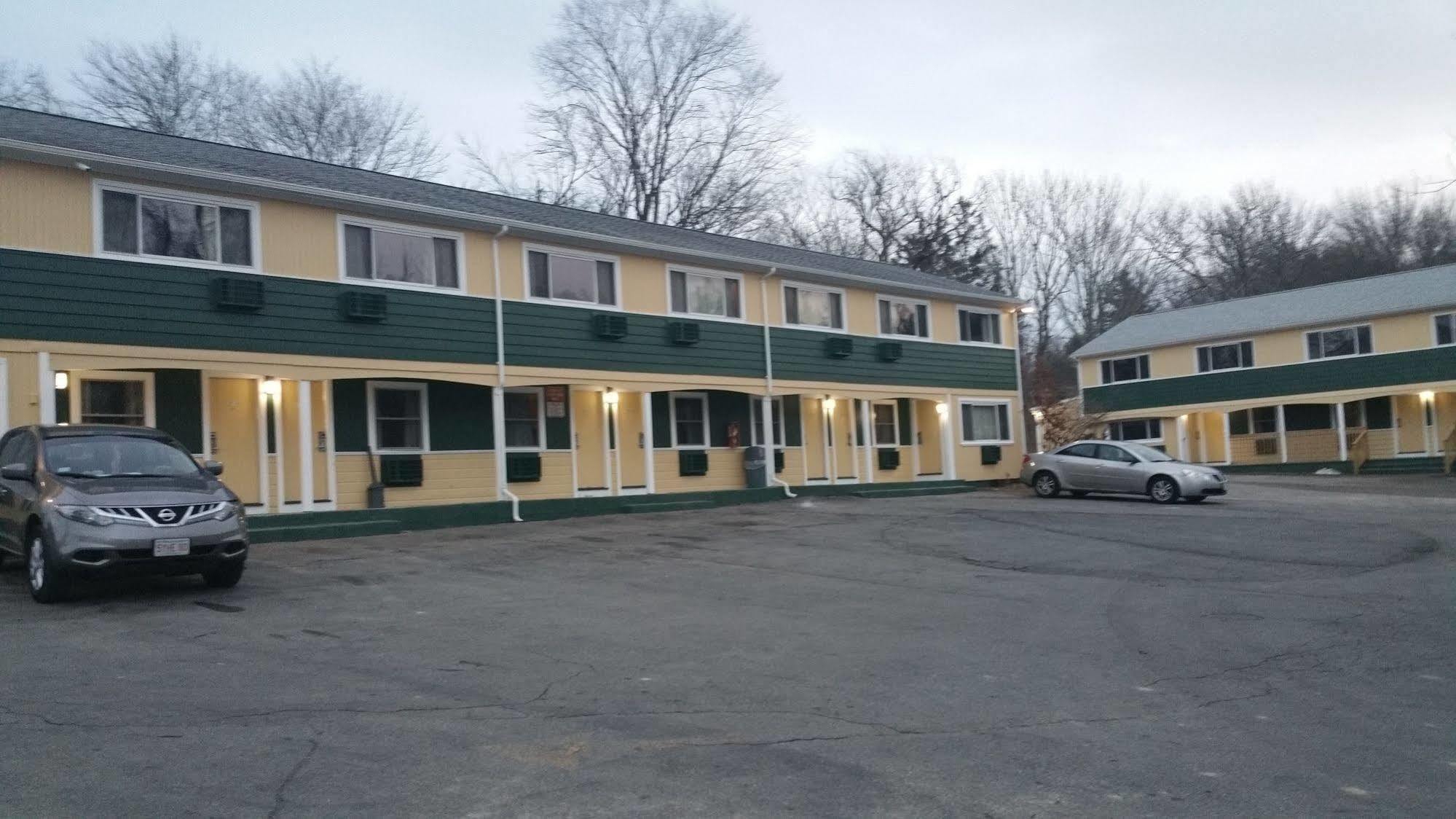 Dartmouth Motor Inn Buitenkant foto